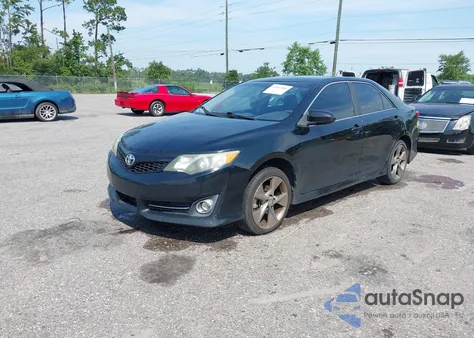 2014 Toyota Camry Se Sport z USA, uszkodzony, nr VIN 4T1BF1FK6EU366692